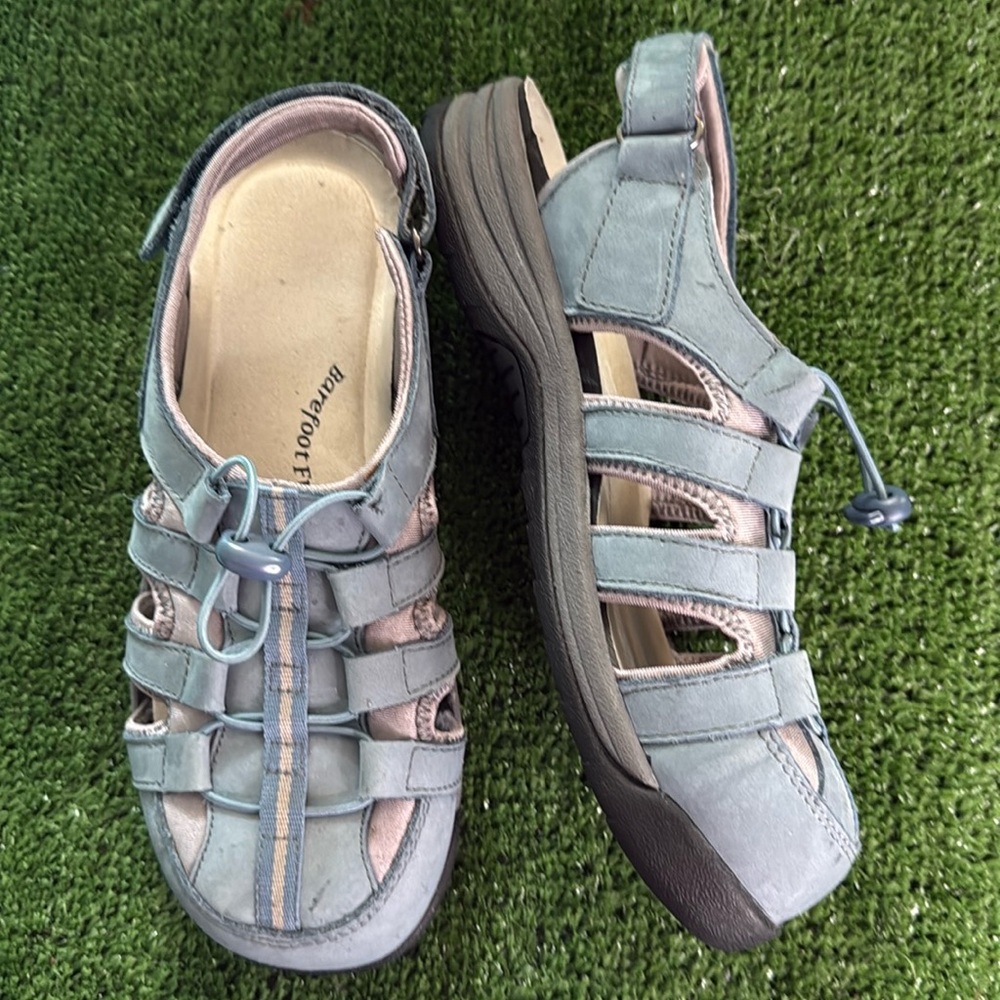 Barefoot Freedom Womens Element Leather Adjustable Fisherman Sandals
